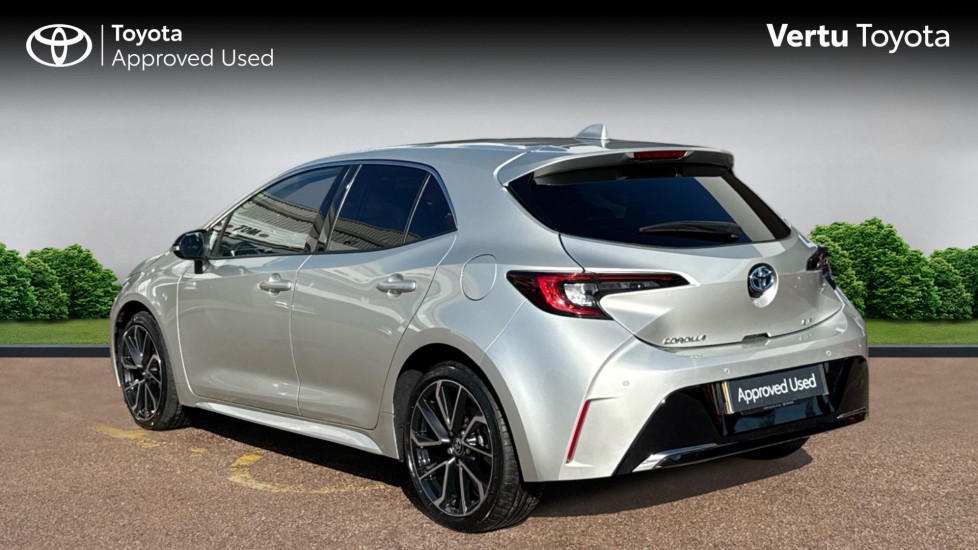 Toyota Corolla 1.8 Hybrid Excel 5dr CVT Hybrid Hatchback - Image 4