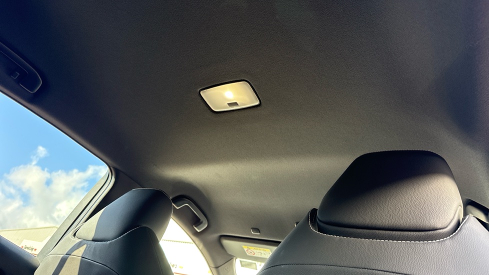 Toyota Corolla 1.8 Hybrid Excel 5dr CVT Hybrid Hatchback - Image 19