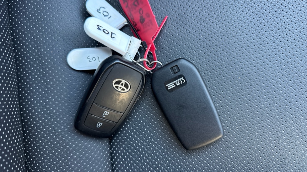 Toyota Corolla 1.8 Hybrid Excel 5dr CVT Hybrid Hatchback - Image 28