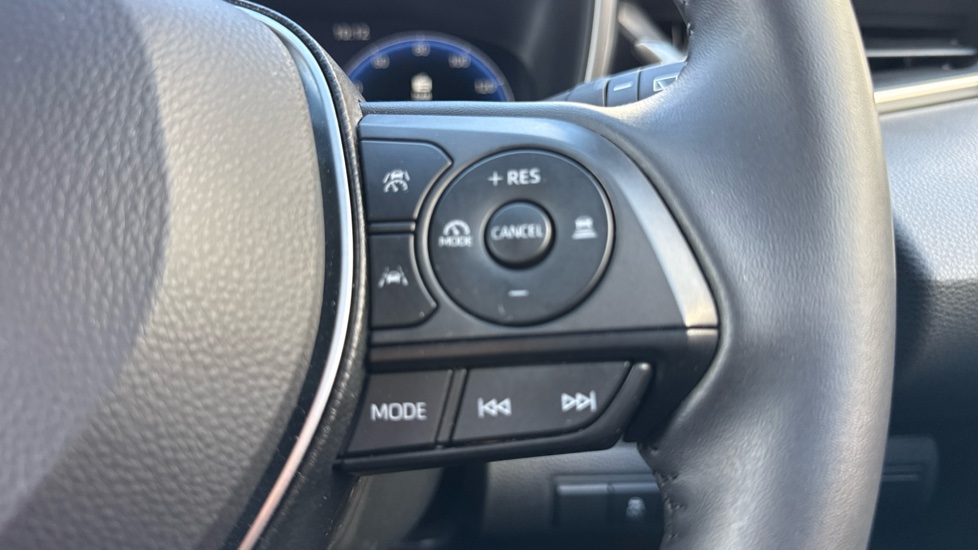 Toyota Corolla 1.8 Hybrid Excel 5dr CVT Hybrid Hatchback - Image 31
