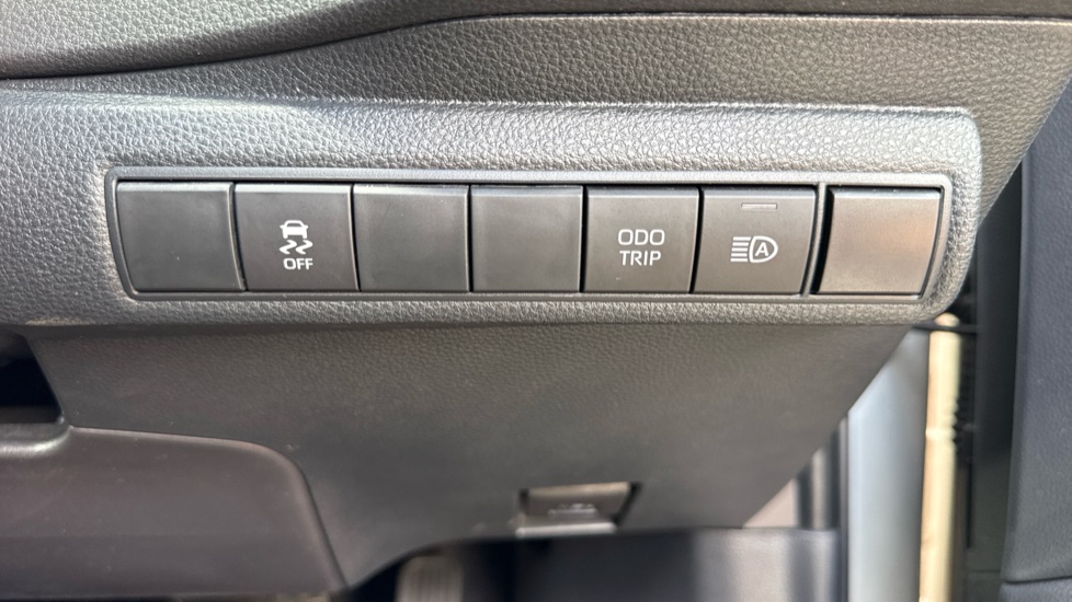 Toyota Corolla 1.8 Hybrid Excel 5dr CVT Hybrid Hatchback - Image 54