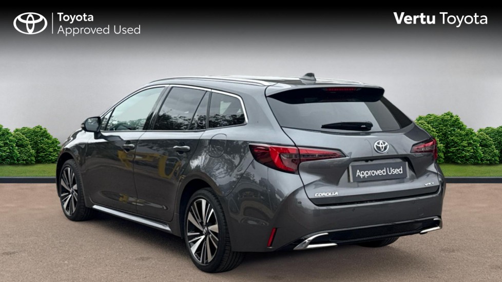 Toyota Corolla 1.8 Hybrid Design 5dr CVT Hybrid Estate - Image 4