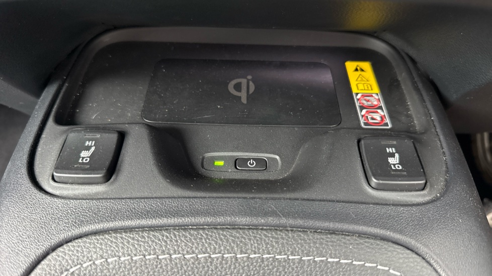 Toyota Corolla 1.8 Hybrid Design 5dr CVT Hybrid Estate - Image 52