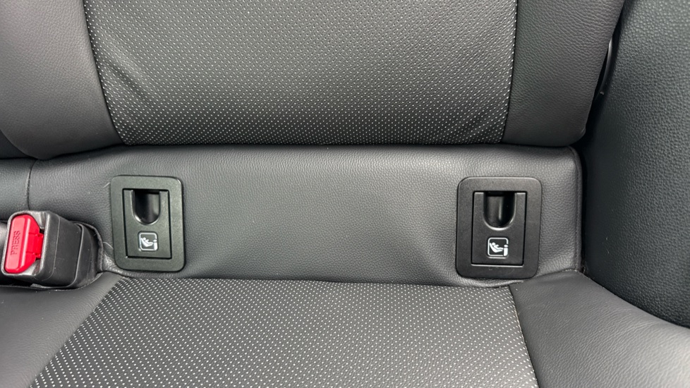 Toyota Corolla 1.8 Hybrid Excel 5dr CVT Hybrid Estate - Image 14