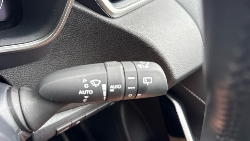 Toyota Corolla 1.8 Hybrid Excel 5dr CVT Hybrid Estate - Image 34