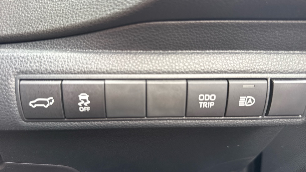 Toyota Corolla 1.8 Hybrid Excel 5dr CVT Hybrid Estate - Image 52
