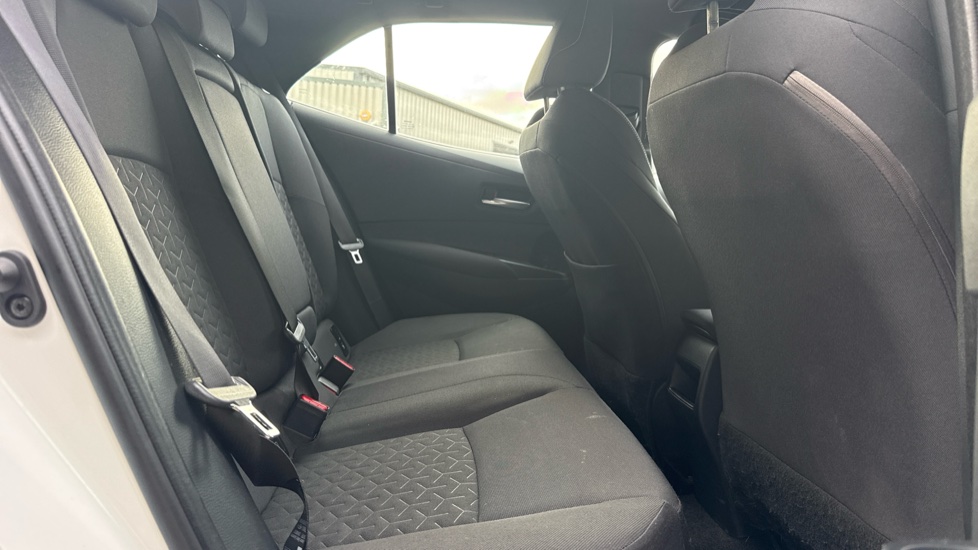 Toyota Corolla 1.8 VVT-i Hybrid Icon Tech 5dr CVT Hybrid Hatchback - Image 8