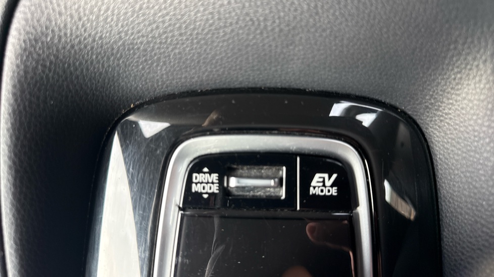 Toyota Corolla 1.8 VVT-i Hybrid Icon Tech 5dr CVT Hybrid Hatchback - Image 47