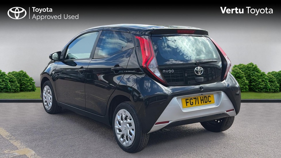 Toyota Aygo 1.0 VVT-i X-Play TSS 5dr Petrol Hatchback - Image 4