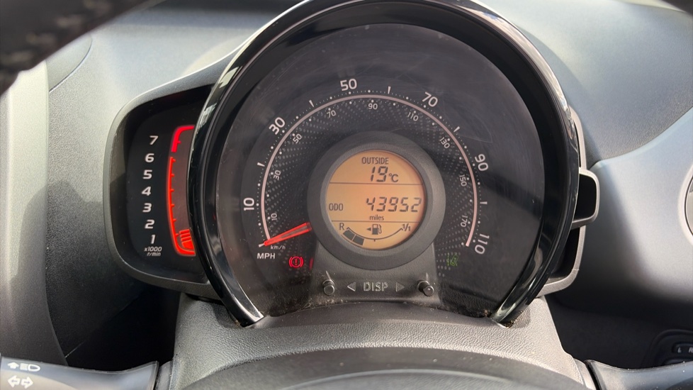 Toyota Aygo 1.0 VVT-i X-Play TSS 5dr Petrol Hatchback - Image 11