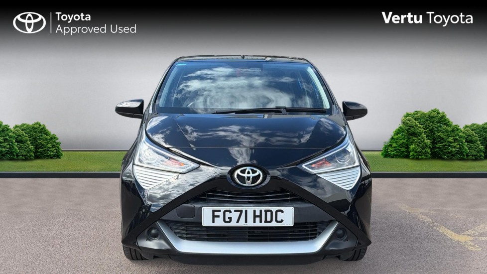 Toyota Aygo 1.0 VVT-i X-Play TSS 5dr Petrol Hatchback - Image 22