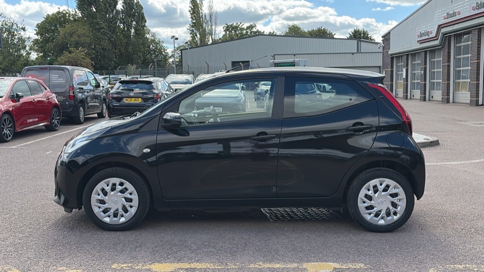 Toyota Aygo 1.0 VVT-i X-Play TSS 5dr Petrol Hatchback - Image 24