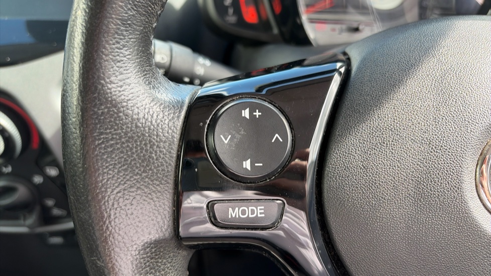 Toyota Aygo 1.0 VVT-i X-Play TSS 5dr Petrol Hatchback - Image 44