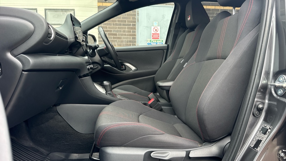 Toyota Yaris 1.5 Hybrid GR Sport 5dr CVT Hybrid Hatchback - Image 5