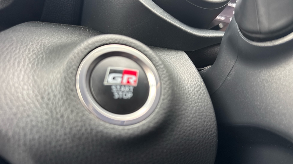 Toyota Yaris 1.5 Hybrid GR Sport 5dr CVT Hybrid Hatchback - Image 16