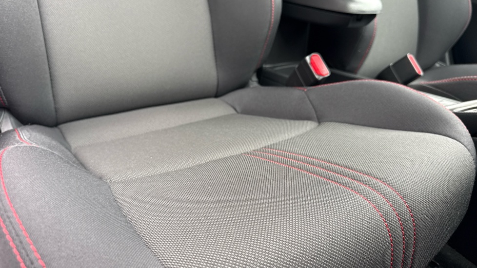 Toyota Yaris 1.5 Hybrid GR Sport 5dr CVT Hybrid Hatchback - Image 17