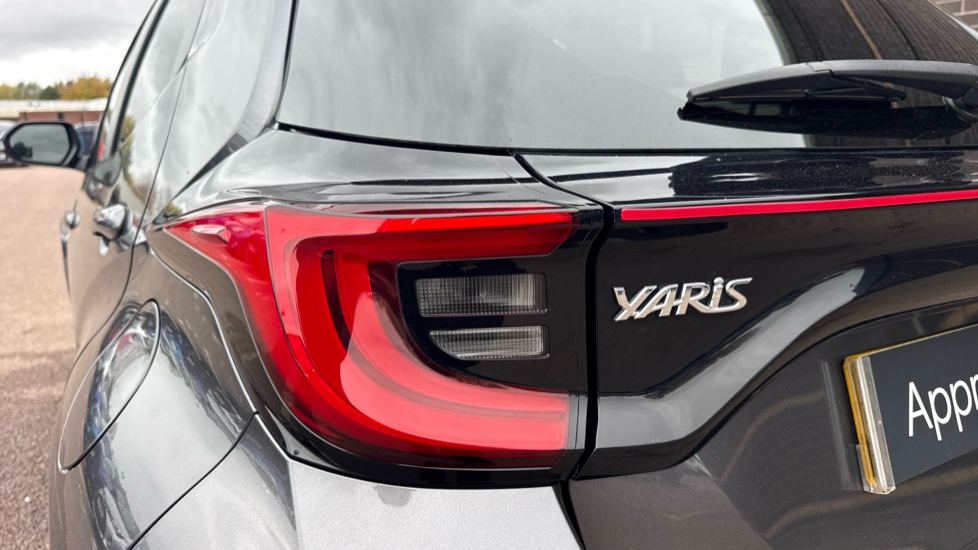Toyota Yaris 1.5 Hybrid GR Sport 5dr CVT Hybrid Hatchback - Image 21
