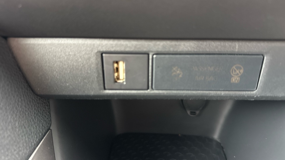 Toyota Yaris 1.5 Hybrid GR Sport 5dr CVT Hybrid Hatchback - Image 37