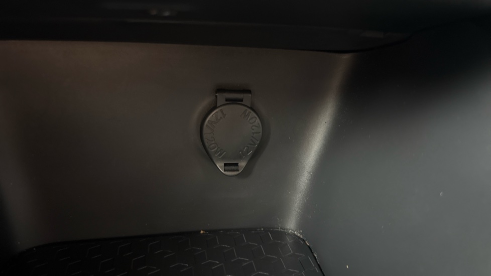 Toyota Yaris 1.5 Hybrid GR Sport 5dr CVT Hybrid Hatchback - Image 38