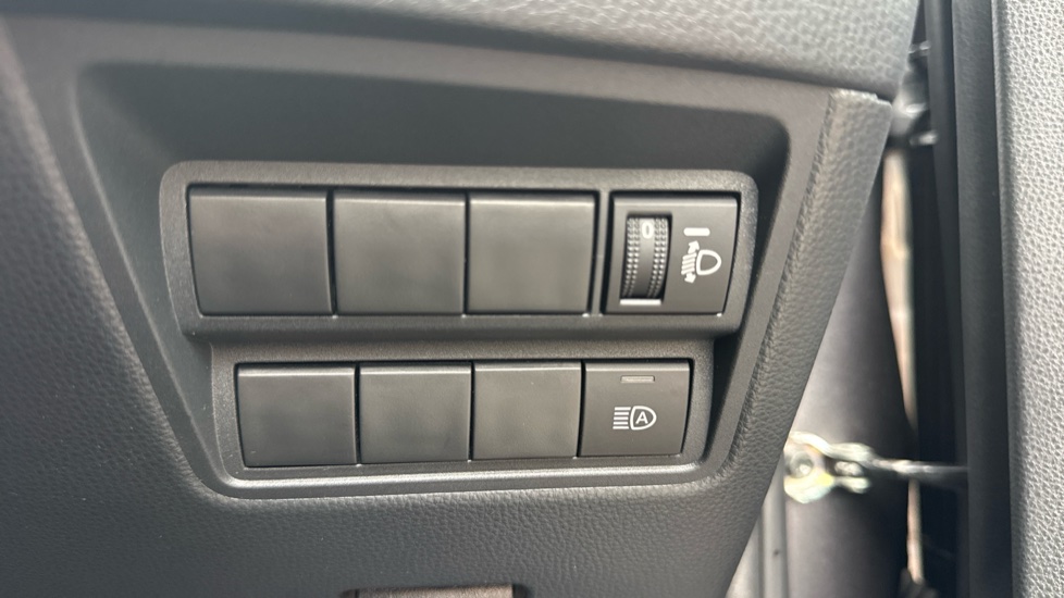 Toyota Yaris 1.5 Hybrid GR Sport 5dr CVT Hybrid Hatchback - Image 50