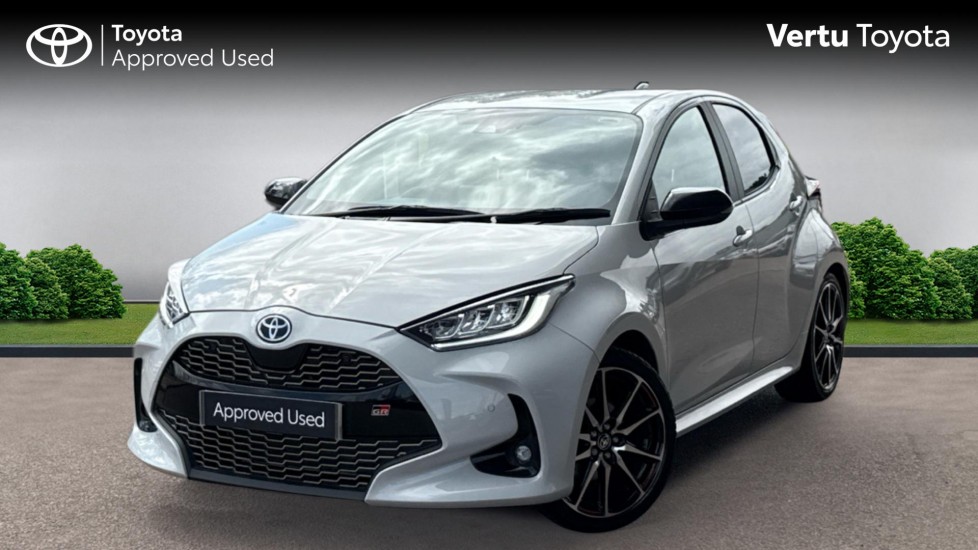 Toyota Yaris 1.5 Hybrid GR Sport 5dr CVT Hybrid Hatchback - Image 3