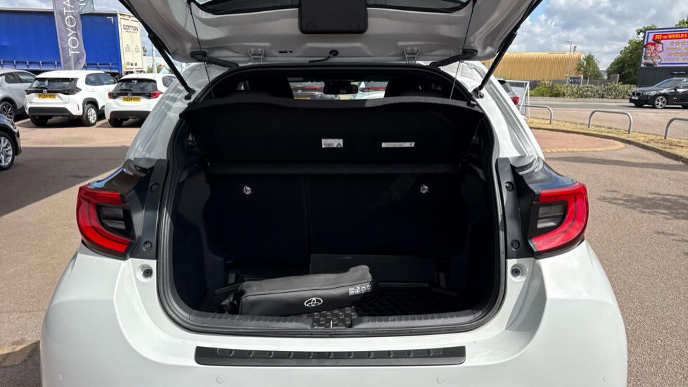 Toyota Yaris 1.5 Hybrid GR Sport 5dr CVT Hybrid Hatchback - Image 13