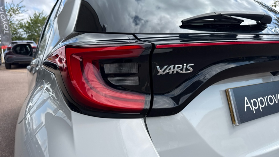 Toyota Yaris 1.5 Hybrid GR Sport 5dr CVT Hybrid Hatchback - Image 21