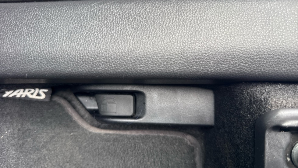 Toyota Yaris 1.5 Hybrid GR Sport 5dr CVT Hybrid Hatchback - Image 48