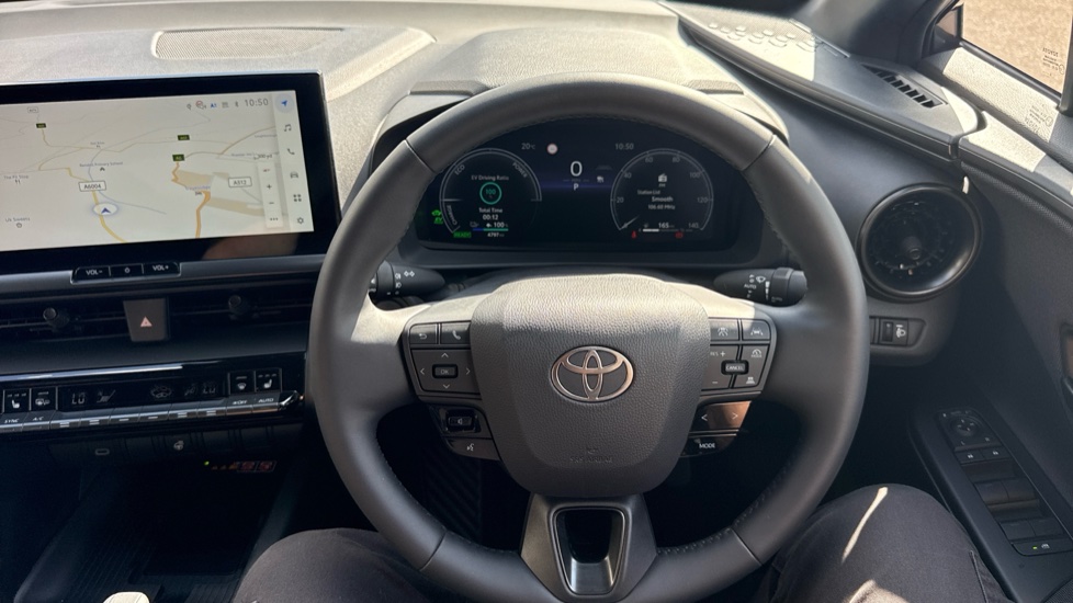Toyota C-HR 2.0 PHEV Design 5dr CVT Hatchback - Image 10