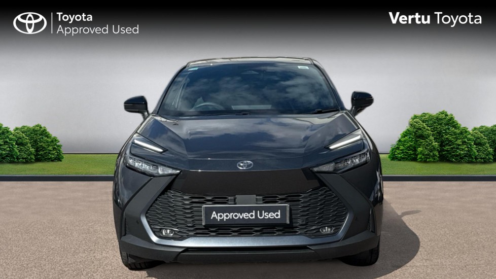Toyota C-HR 2.0 PHEV Design 5dr CVT Hatchback - Image 22