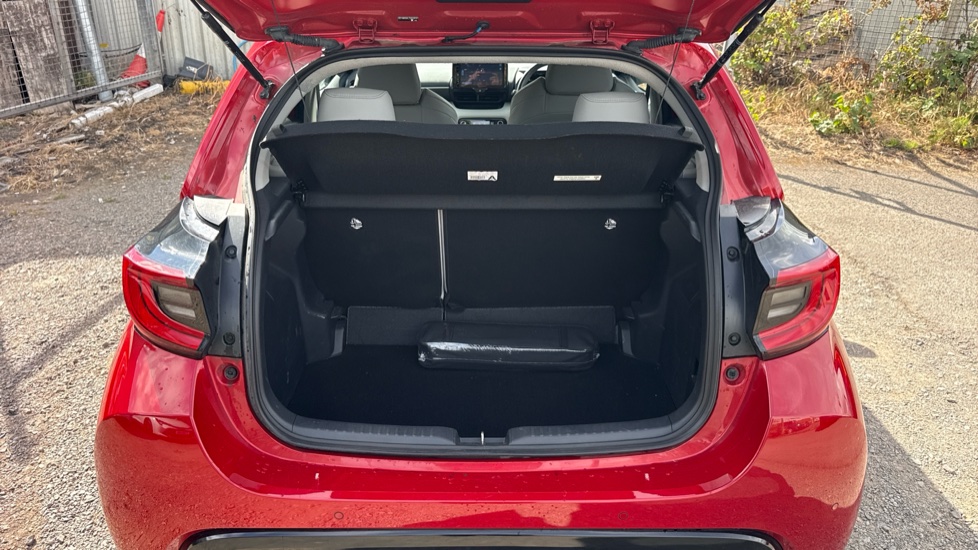 Toyota Yaris 1.5 Hybrid Excel 5dr CVT Hybrid Hatchback - Image 13