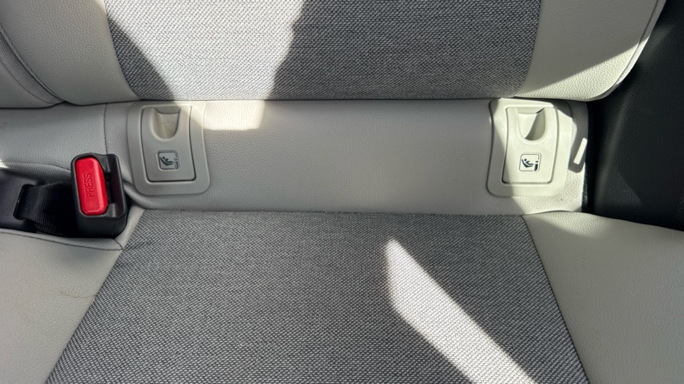 Toyota Yaris 1.5 Hybrid Excel 5dr CVT Hybrid Hatchback - Image 14