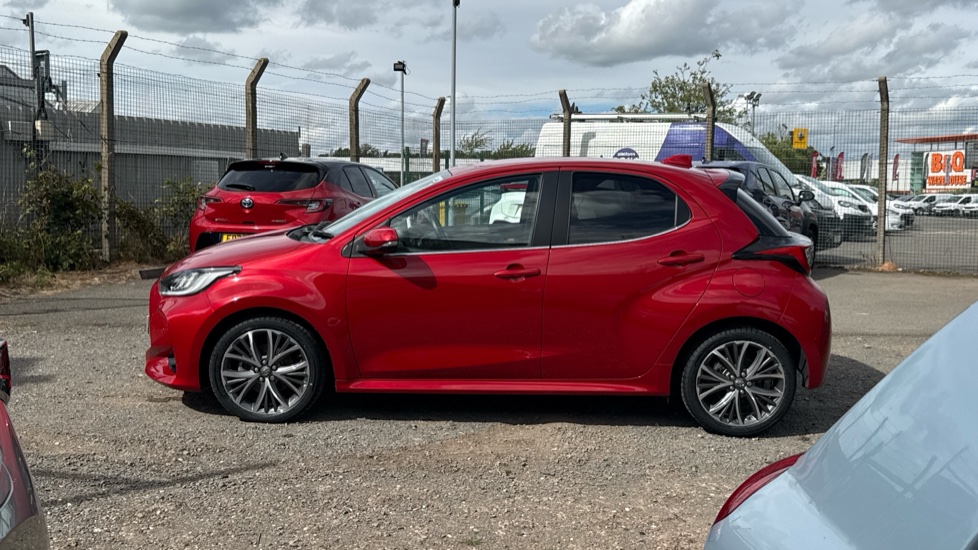 Toyota Yaris 1.5 Hybrid Excel 5dr CVT Hybrid Hatchback - Image 24