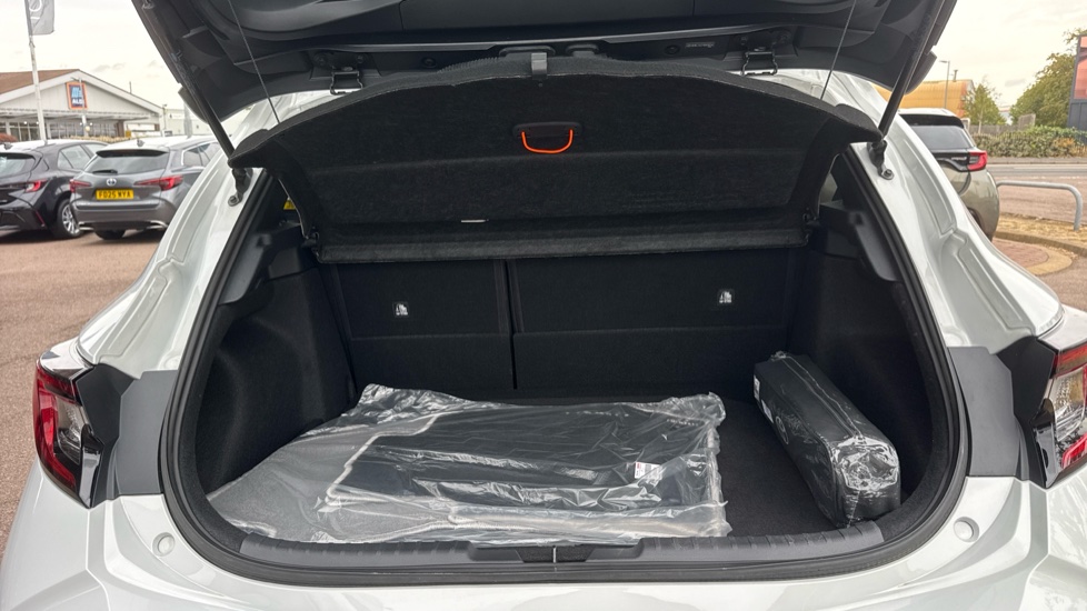 Toyota Corolla 2.0 Hybrid GR Sport 5dr CVT Hybrid Hatchback - Image 13