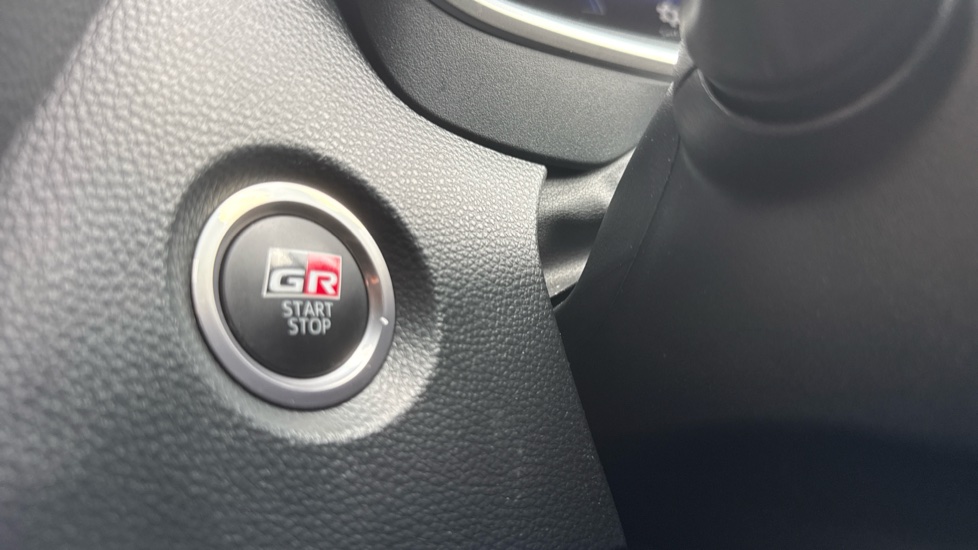 Toyota Corolla 2.0 Hybrid GR Sport 5dr CVT Hybrid Hatchback - Image 16