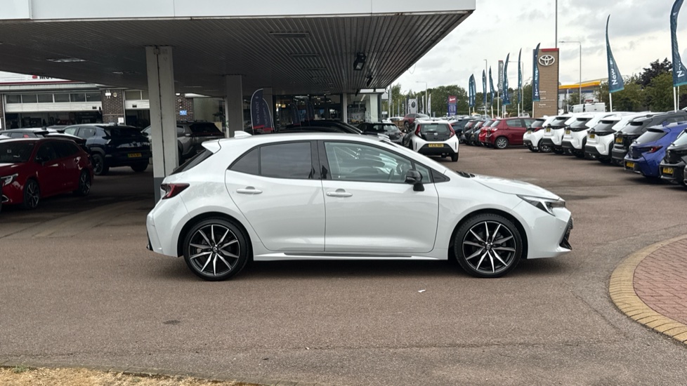 Toyota Corolla 2.0 Hybrid GR Sport 5dr CVT Hybrid Hatchback - Image 23