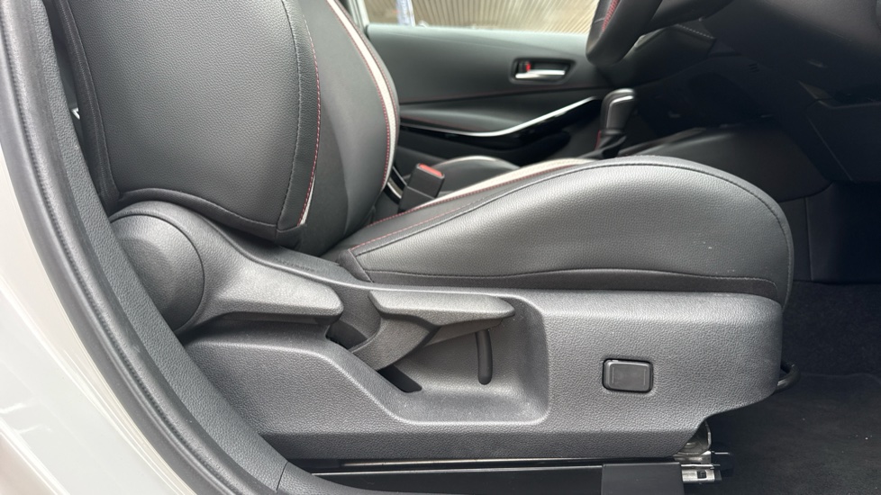 Toyota Corolla 2.0 Hybrid GR Sport 5dr CVT Hybrid Hatchback - Image 29