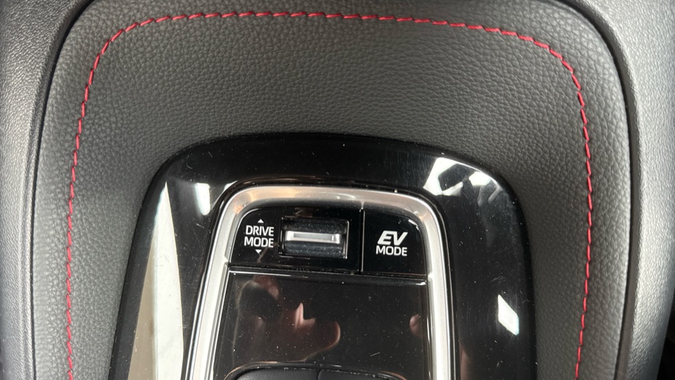 Toyota Corolla 2.0 Hybrid GR Sport 5dr CVT Hybrid Hatchback - Image 46