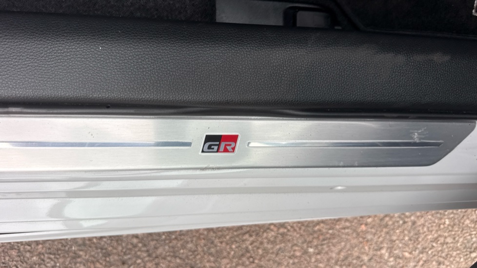 Toyota Corolla 2.0 Hybrid GR Sport 5dr CVT Hybrid Hatchback - Image 54