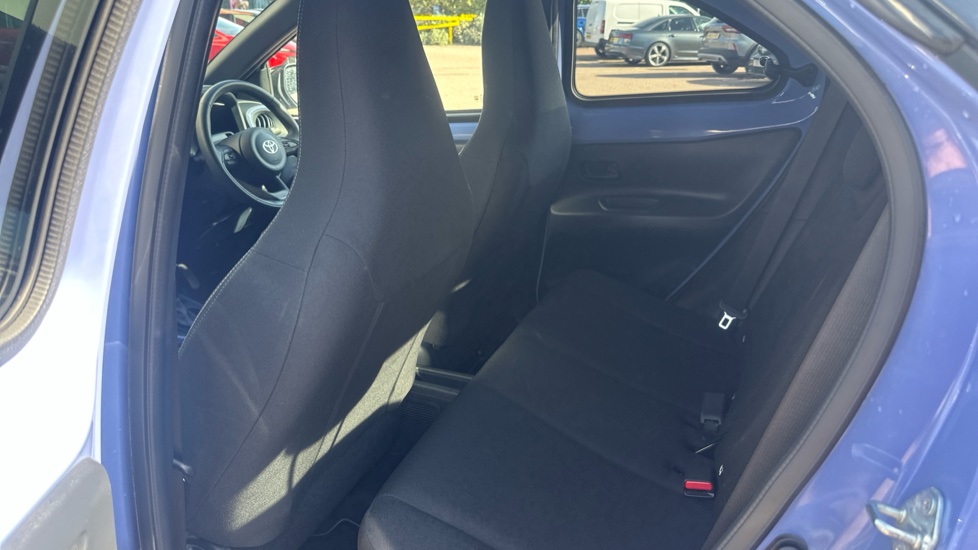 Toyota Aygo X 1.5 Hybrid Design 5dr CVT Hybrid Hatchback - Image 15