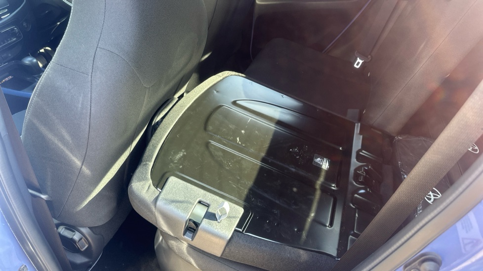 Toyota Aygo X 1.5 Hybrid Design 5dr CVT Hybrid Hatchback - Image 18