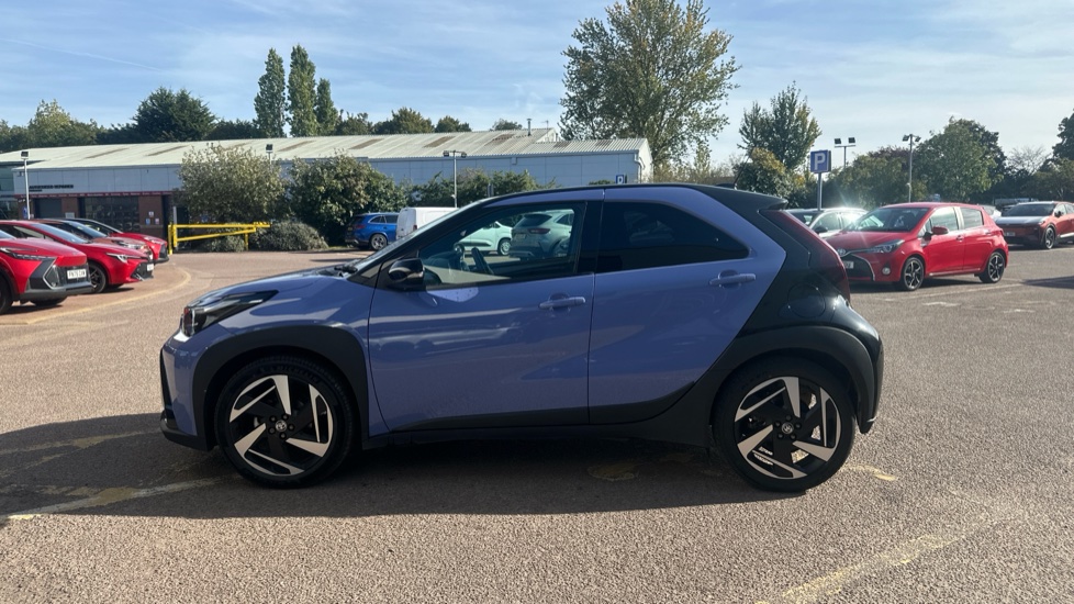 Toyota Aygo X 1.5 Hybrid Design 5dr CVT Hybrid Hatchback - Image 24
