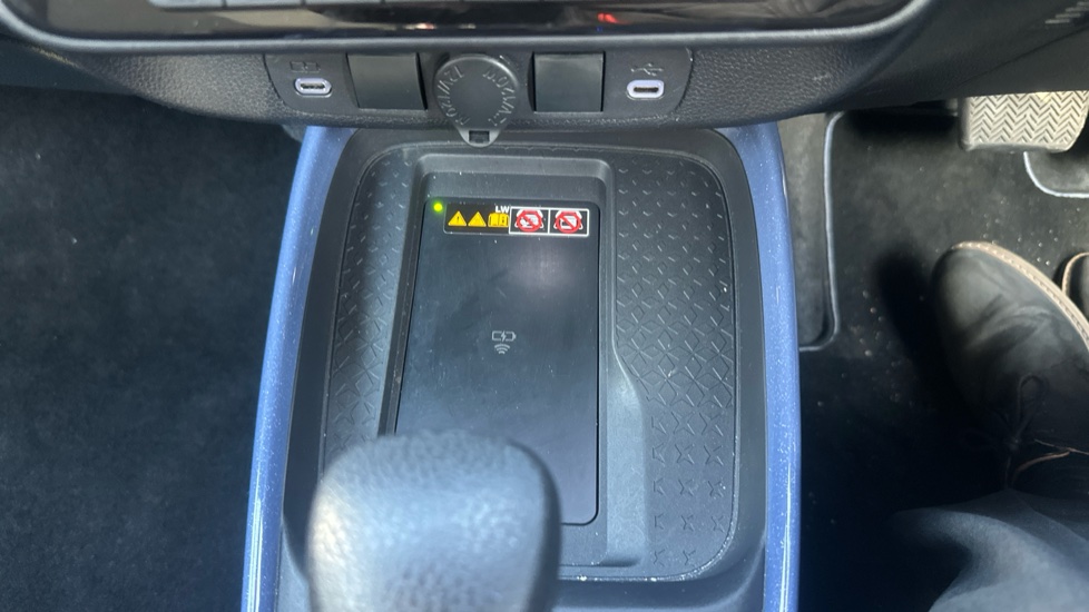 Toyota Aygo X 1.5 Hybrid Design 5dr CVT Hybrid Hatchback - Image 30