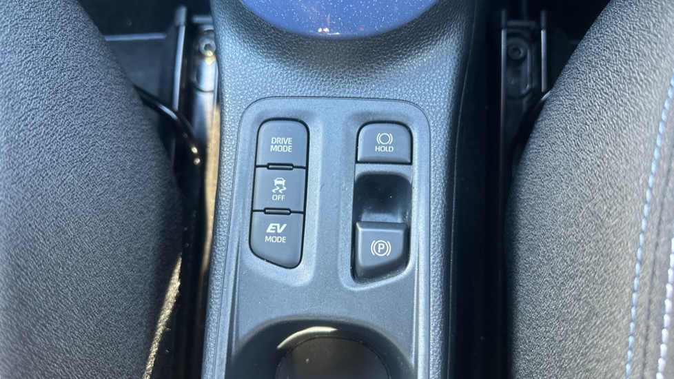Toyota Aygo X 1.5 Hybrid Design 5dr CVT Hybrid Hatchback - Image 38