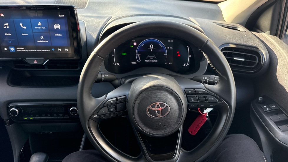 Toyota Yaris 1.5 Hybrid Design 5dr CVT Hybrid Hatchback - Image 7
