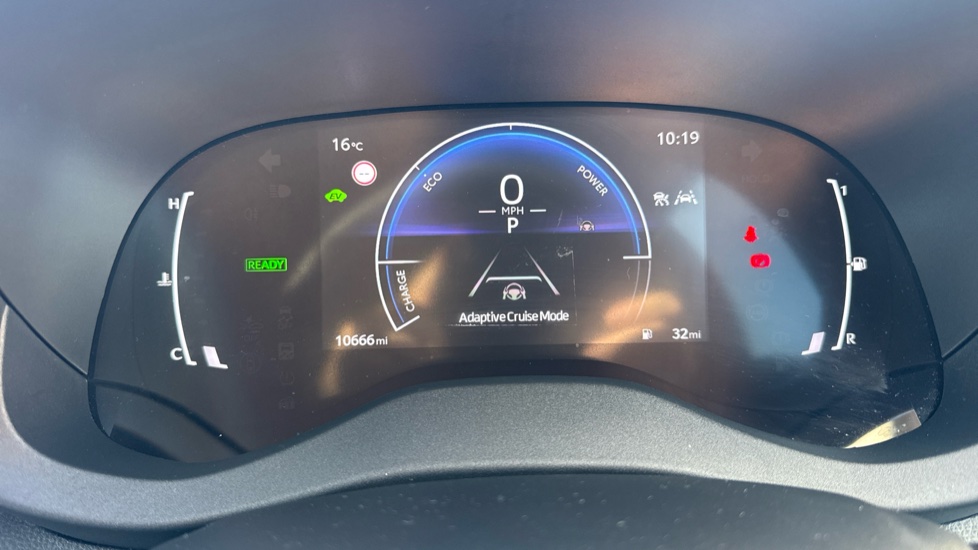 Toyota Yaris 1.5 Hybrid Design 5dr CVT Hybrid Hatchback - Image 11