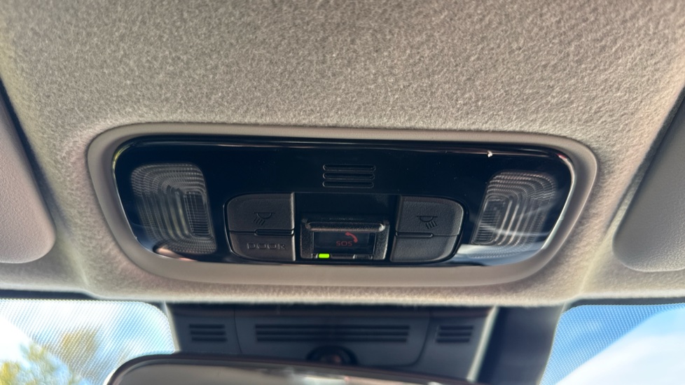 Toyota Yaris 1.5 Hybrid Design 5dr CVT Hybrid Hatchback - Image 49