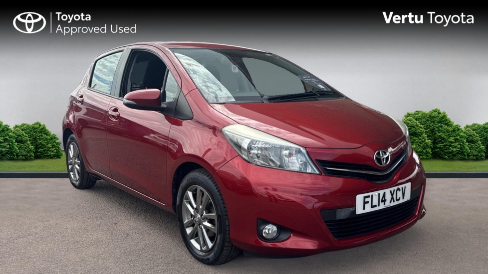Toyota Yaris 1.33 VVT-i Icon+ 5dr Multidrive S Petrol Hatchback - Image 1