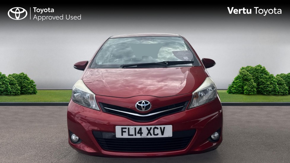 Toyota Yaris 1.33 VVT-i Icon+ 5dr Multidrive S Petrol Hatchback - Image 22