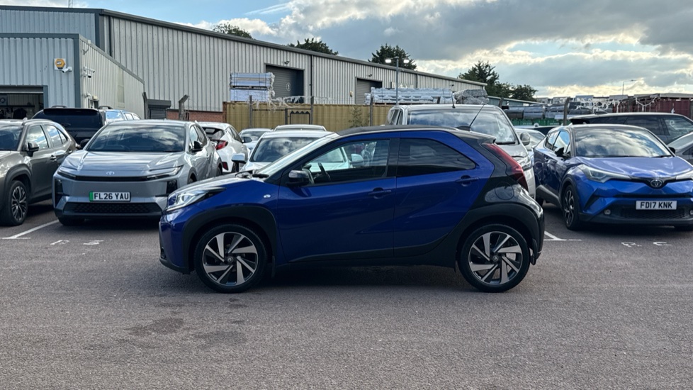 Toyota Aygo X 1.0 VVT-i Exclusive 5dr Petrol Hatchback - Image 24